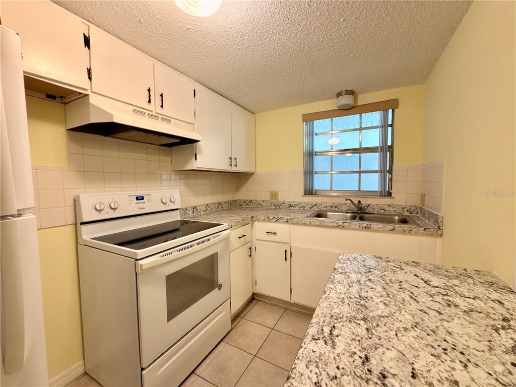 4746 Azalea Drive, Unit 213 New Port Richey, FL 34652 - Photo 7 of 28