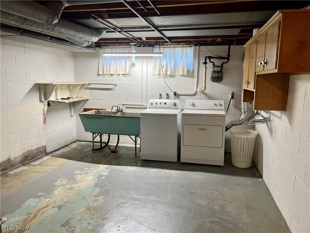 1601 Chelmsford Road Cleveland, OH 44124 - Photo 18 of 26 Gallery Image 18