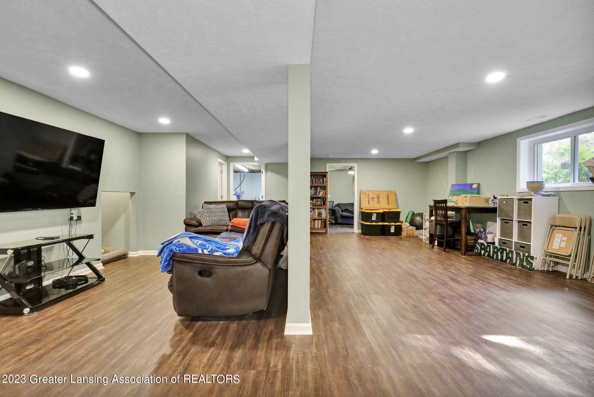 1270 Boichot Road Lansing, MI 48906 - Photo 26 of 41 29-web-or-mls-Open Ended Media-29