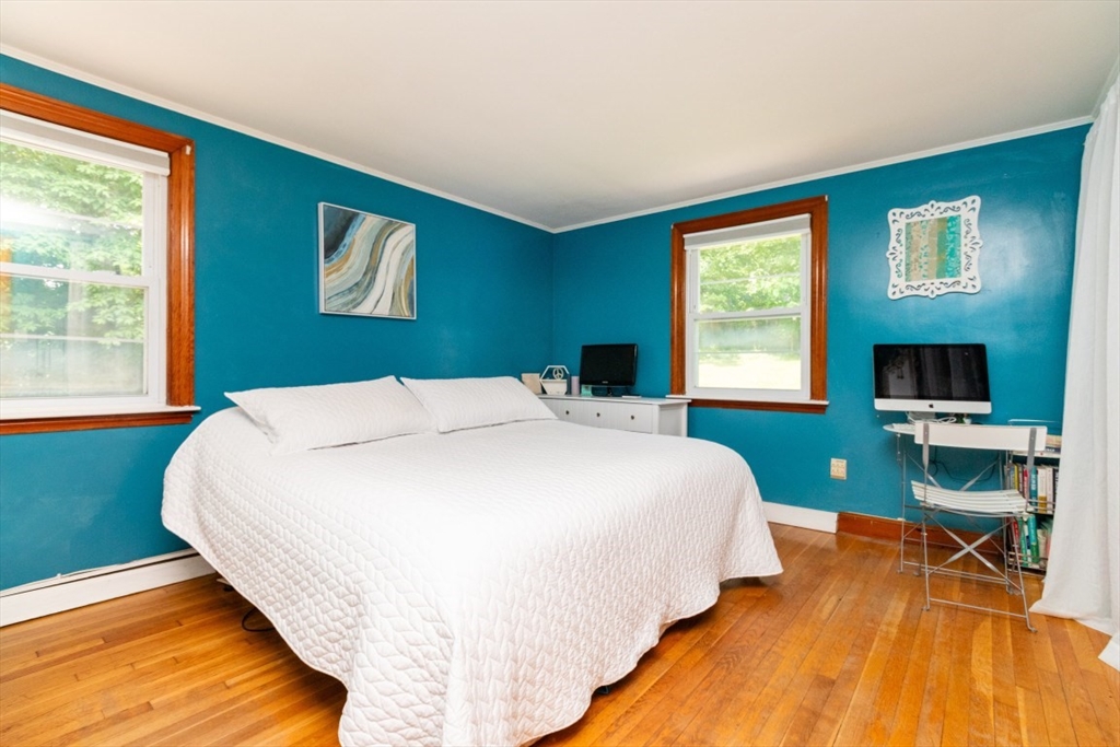 77 Clinton Road Weymouth, MA 02189 - Photo 13 of 38