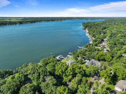 $2,250,000 | 2304 North Shore Drive, Delavan, WI 53115