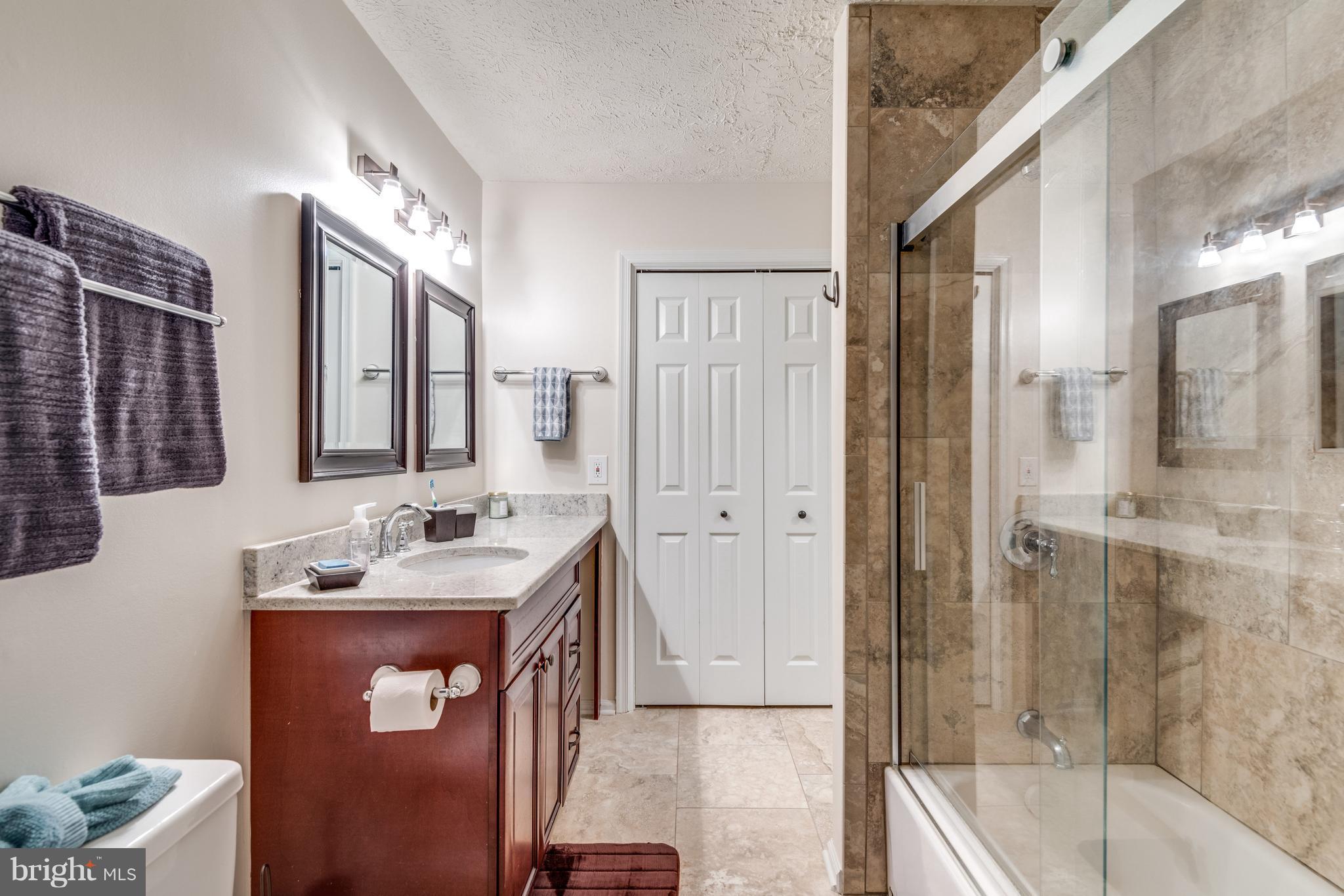 2301 Hunter's Run Drive, Unit 2301 Reston, VA 20191 - Photo 21 of 30 Bath