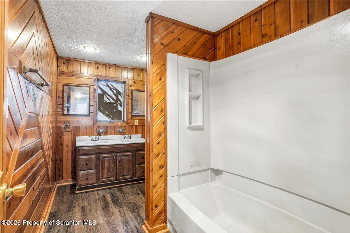 59 Tobyhanna Road Gouldsboro, PA 18424 - Photo 16 of 74 16-59_Tobyhanna_Rd_010