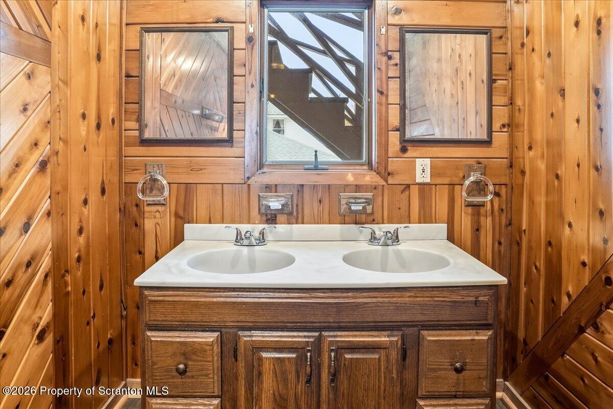 59 Tobyhanna Road Gouldsboro, PA 18424 - Photo 17 of 74 17-59_Tobyhanna_Rd_011