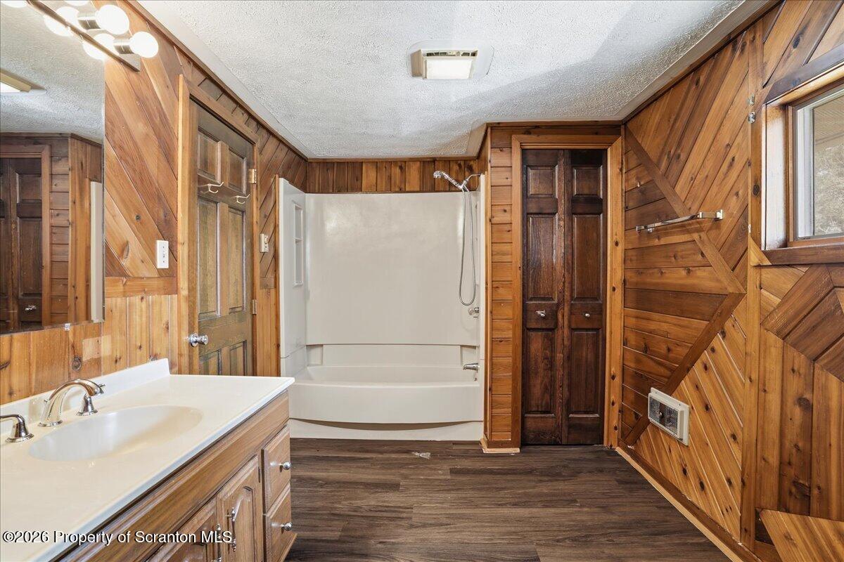 59 Tobyhanna Road Gouldsboro, PA 18424 - Photo 37 of 74 37-59_Tobyhanna_Rd_028