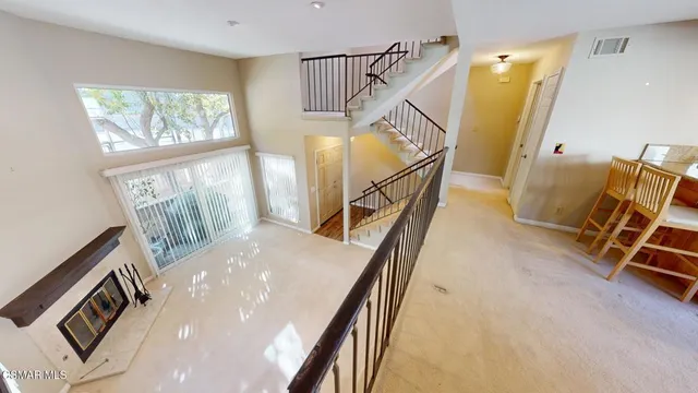 a view of an entryway with workspace