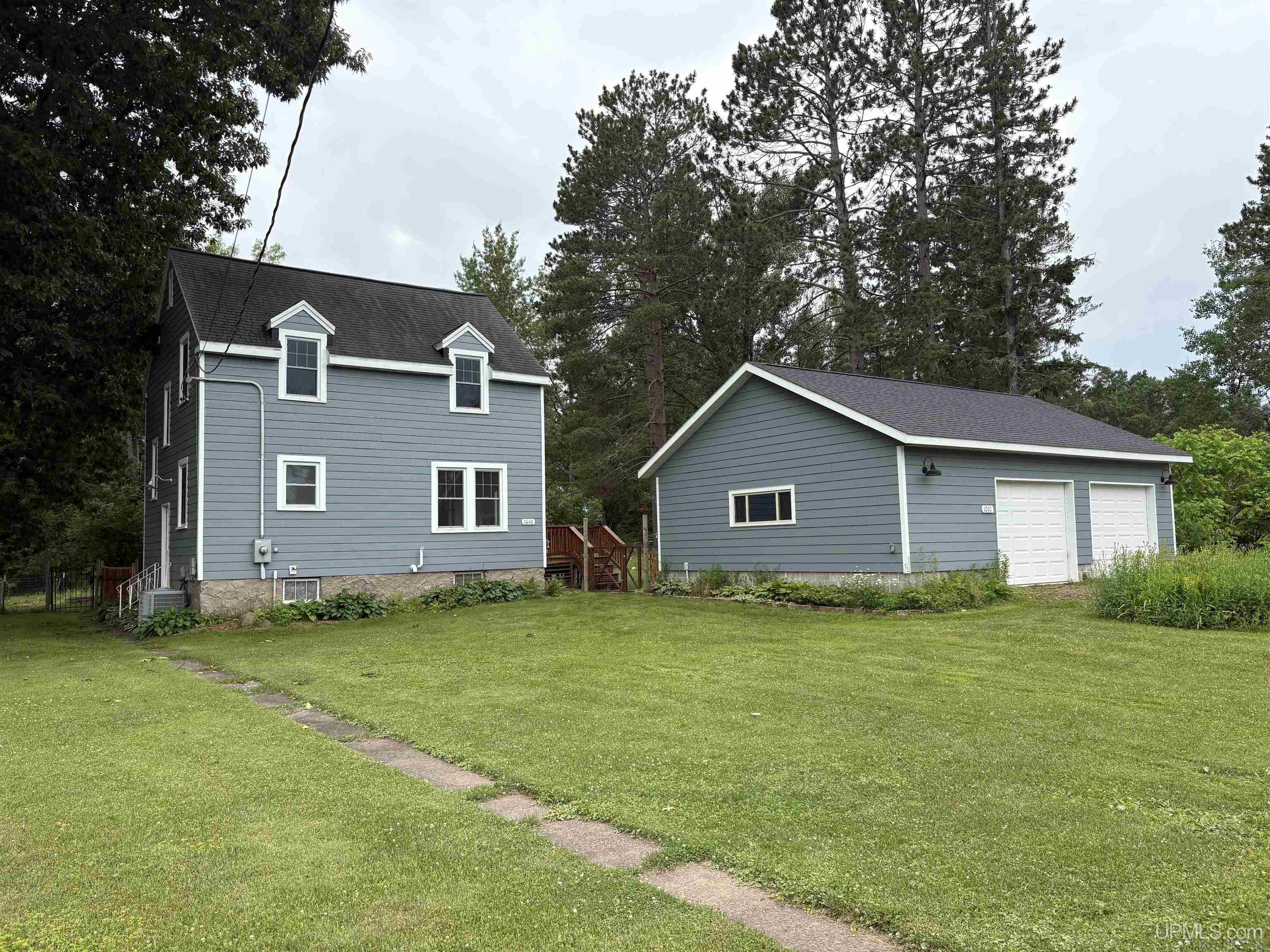 1010 Plymouth Road Wakefield, MI 49968 - Photo 1 of 45