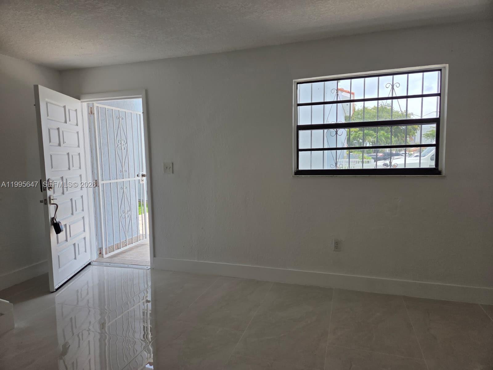 550 Southwest 115th Avenue, Unit 405H Sweetwater, FL 33174 - Photo 3 of 43