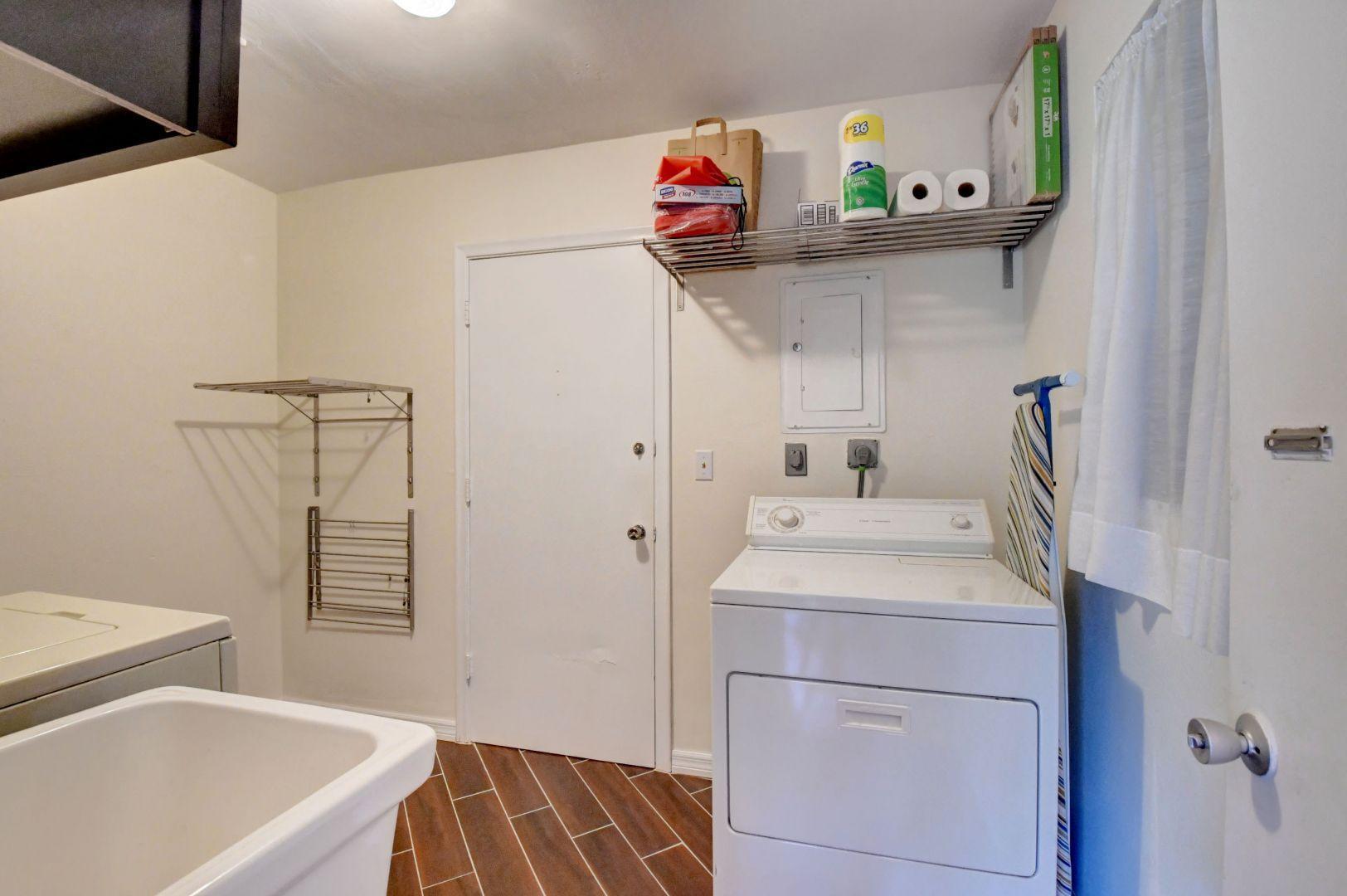 698 Southwest 4th Street Boca Raton, FL 33486 - Photo 41 of 52 Laundry room
