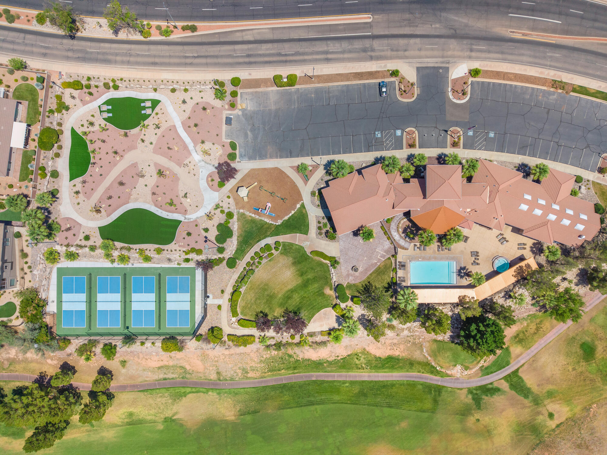 2581 West Desert Springs Road St. George, UT 84770 - Photo 33 of 45 Community Ctr + Courts