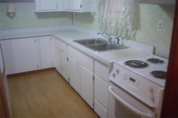 64 Summit Street Peabody, MA 01960 - Photo 5 of 16 Gallery Image 5