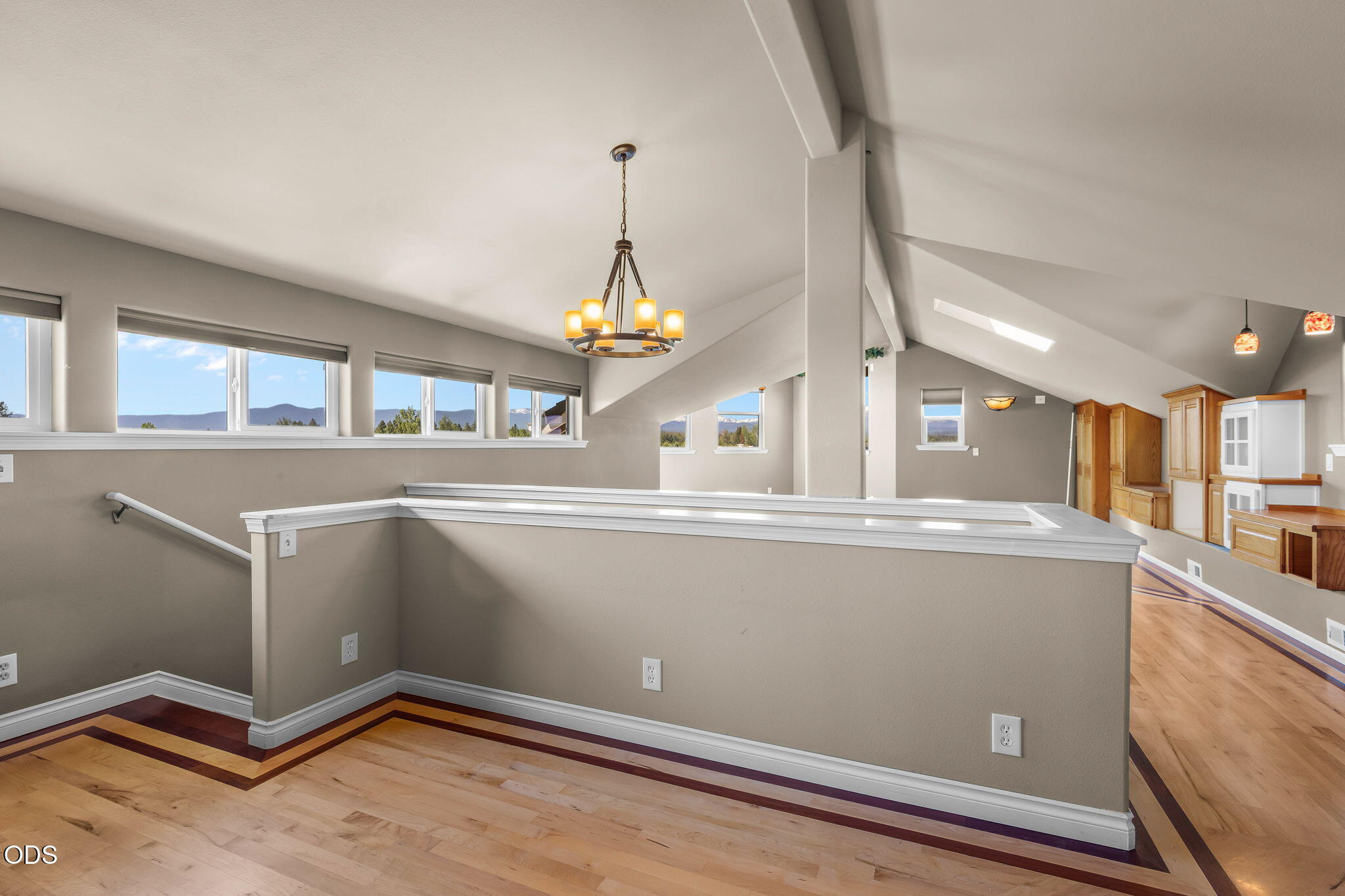 66967 Lance Road Bend, OR 97703 - Photo 33 of 58