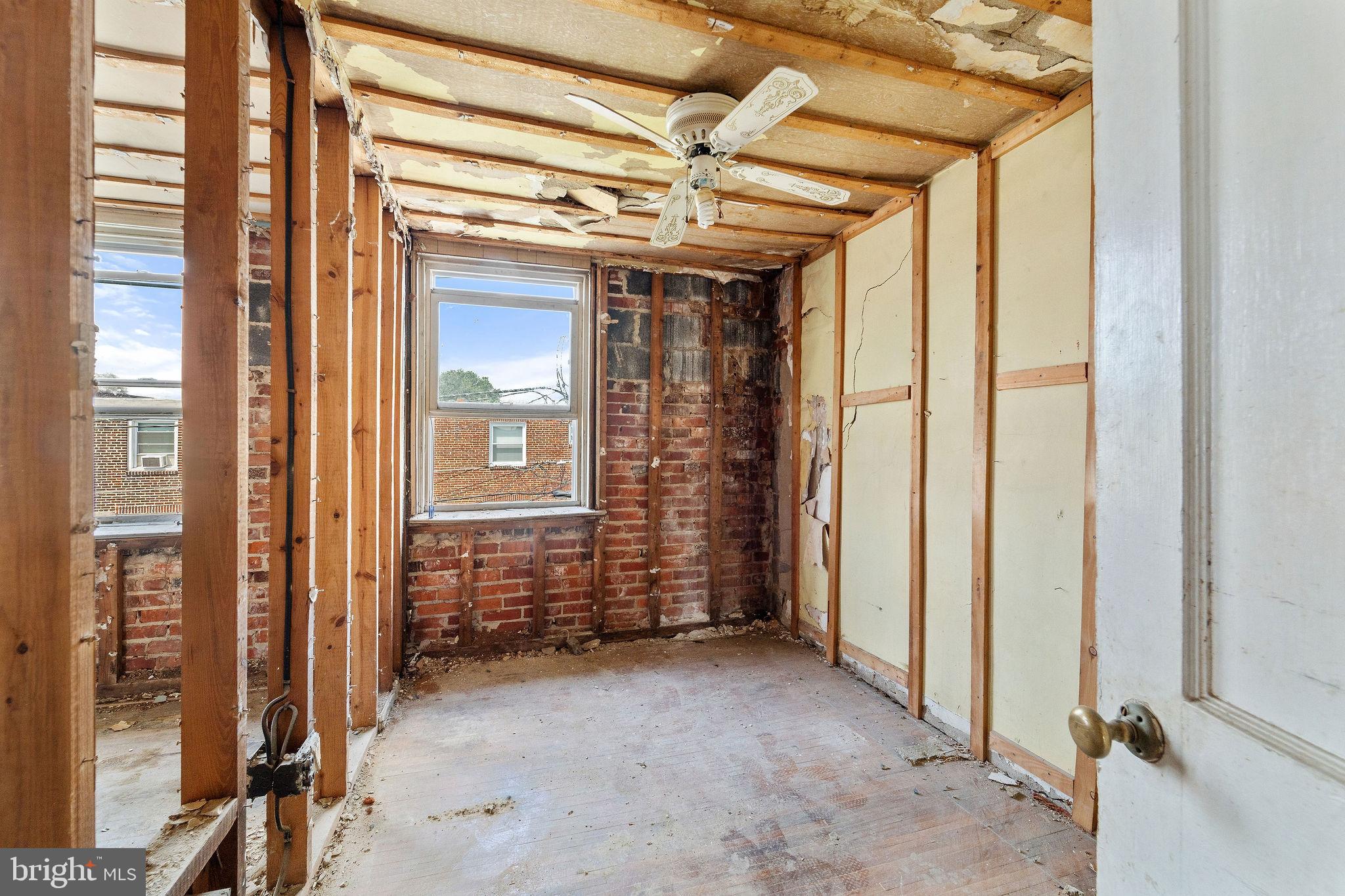 642 Randolph Street Camden, NJ 08105 - Photo 16 of 24