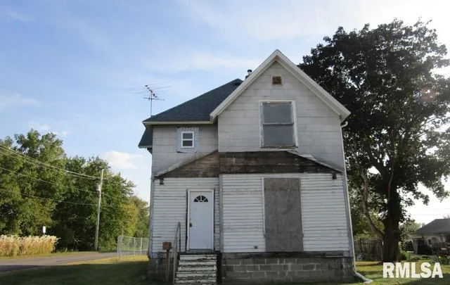 $5,000 | 1201 9th Avenue South, Clinton, IA 52732