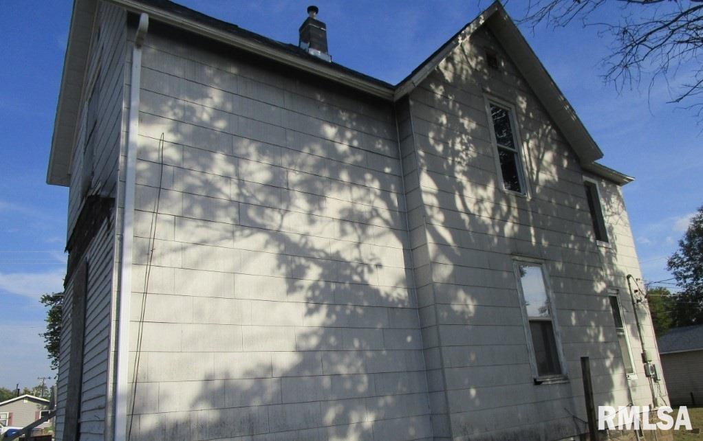 1201 9th Avenue South Clinton, IA 52732 - Photo 3 of 17