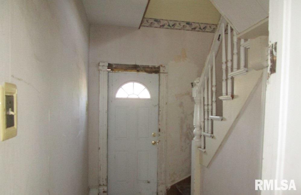 1201 9th Avenue South Clinton, IA 52732 - Photo 7 of 17