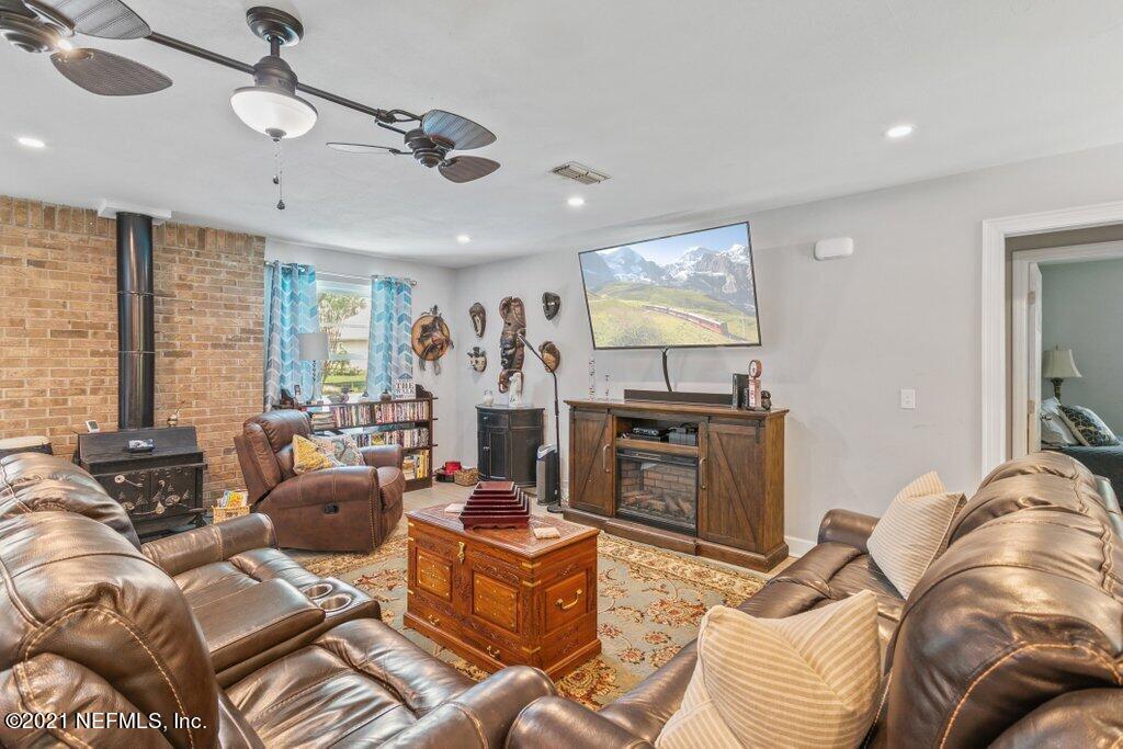 739 Creighton Road Orange Park, FL 32003 - Photo 11 of 47 739 Creighton (21).jpg-SMALL