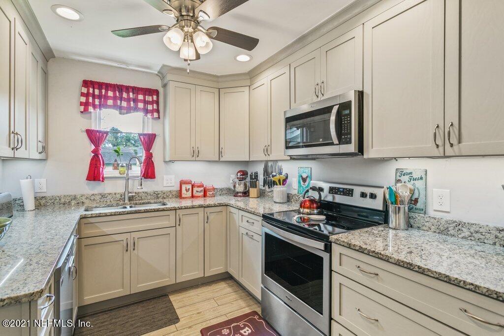 739 Creighton Road Orange Park, FL 32003 - Photo 14 of 47 739 Creighton (10).jpg-SMALL