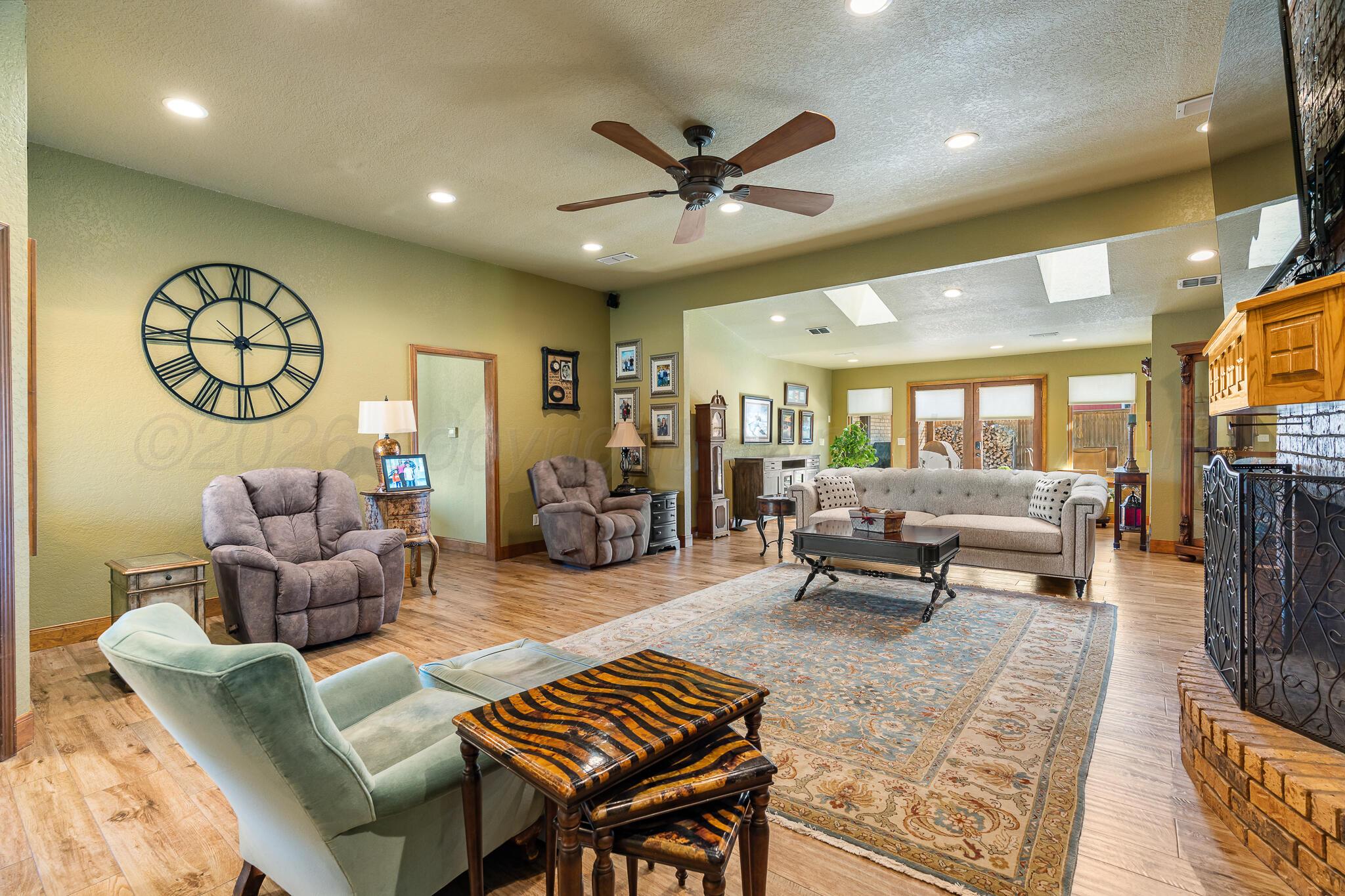 215 Somerset Street Borger, TX 79007 - Photo 13 of 36 Borger -25