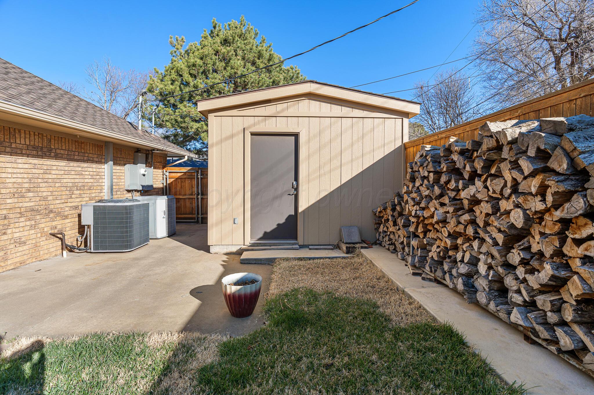 215 Somerset Street Borger, TX 79007 - Photo 34 of 36 Borger -31