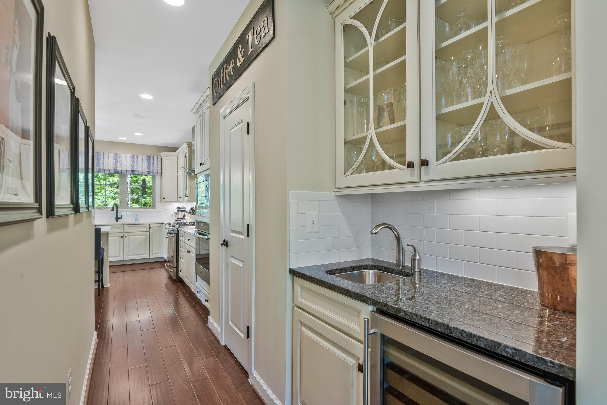 8024 Turtle Creek Circle Gainesville, VA 20155 - Photo 11 of 48