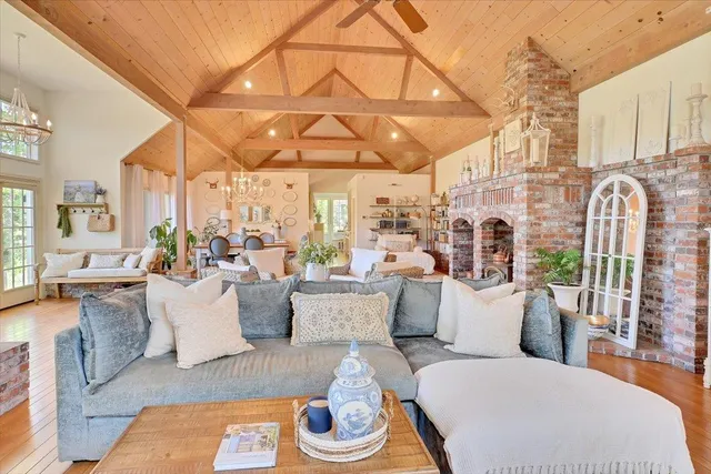 $1,099,000 | 14833 Quail Pointe Lane, Grass Valley, CA 95945