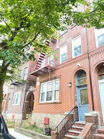 $1,800 | 4433 Carpenter Avenue, Unit 7 | Wakefield