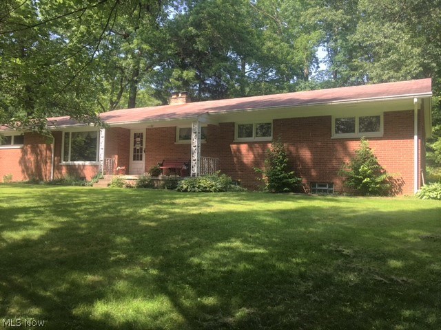 934 Yankee Run Road Masury, OH 44438 - Photo 3 of 34