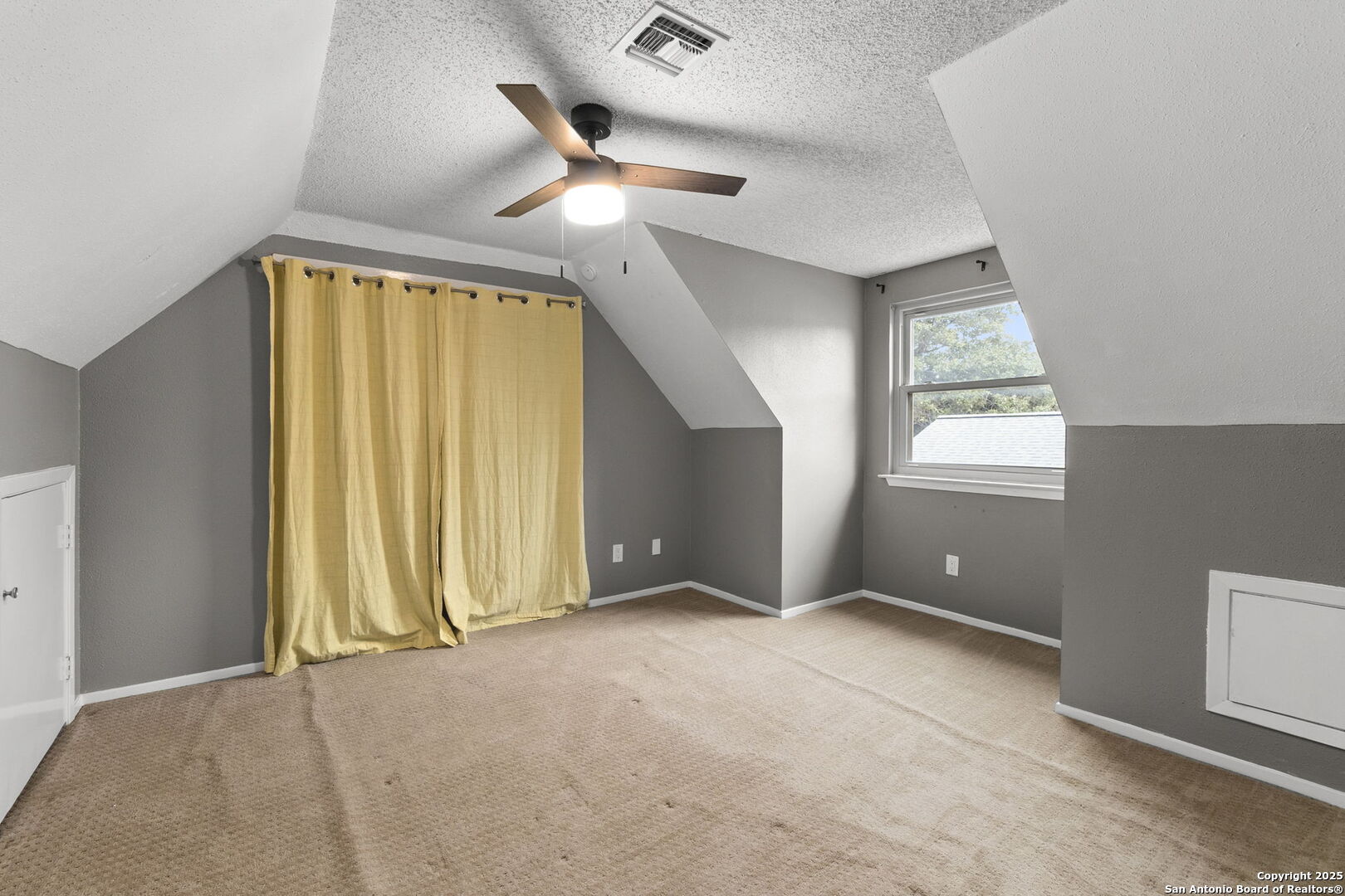5203 Metcalf Windcrest, TX 78239 - Photo 26 of 36