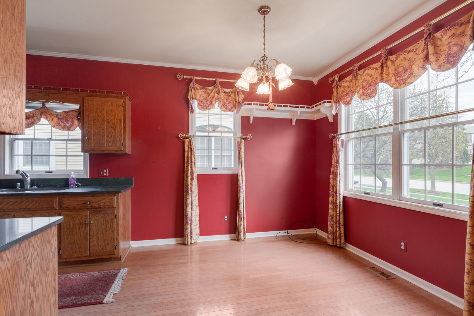 2104 Foxfield Road St. Charles, IL 60174 - Photo 7 of 23