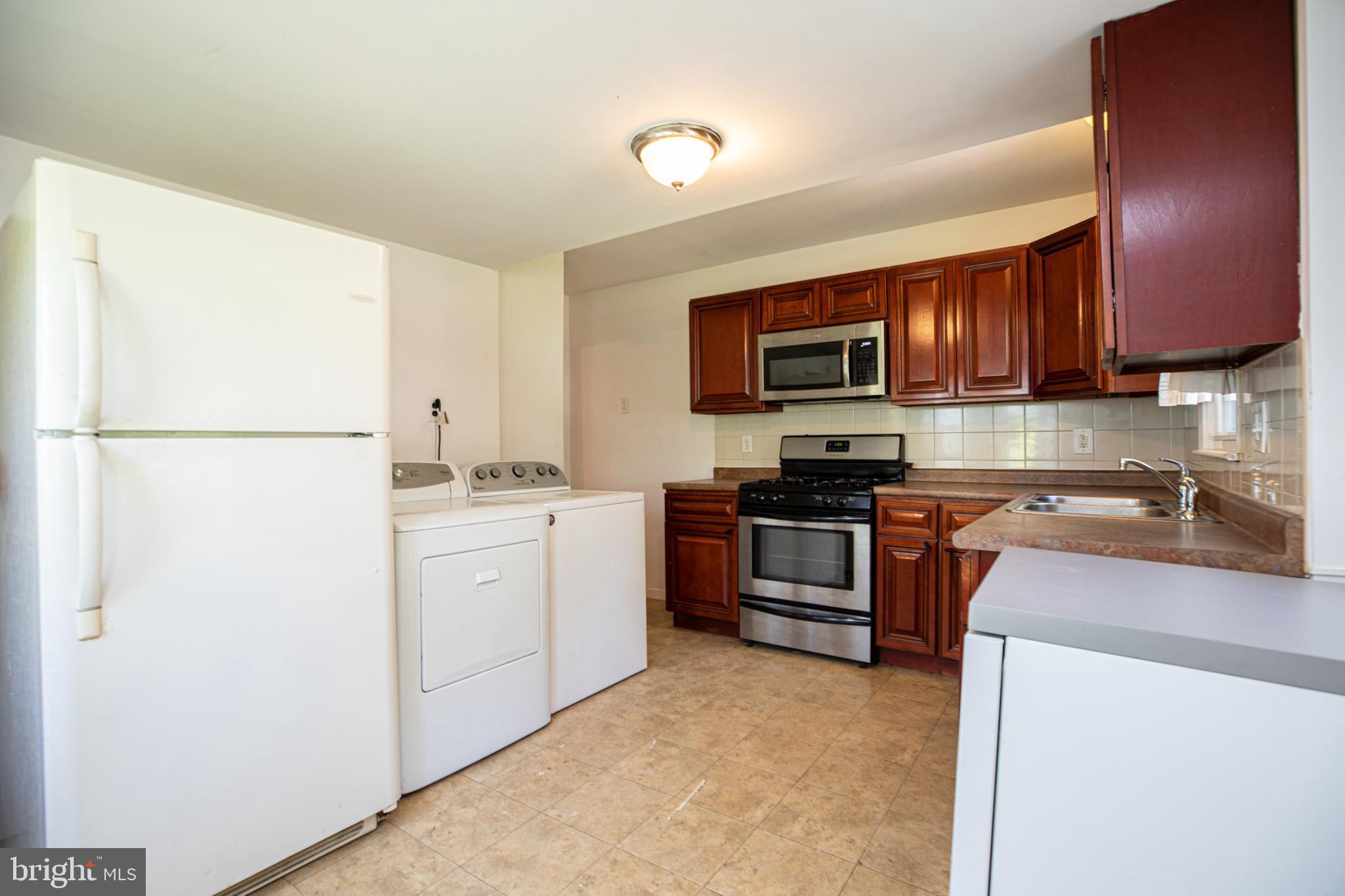 470 Conarroe Street Philadelphia, PA 19128 - Photo 17 of 36