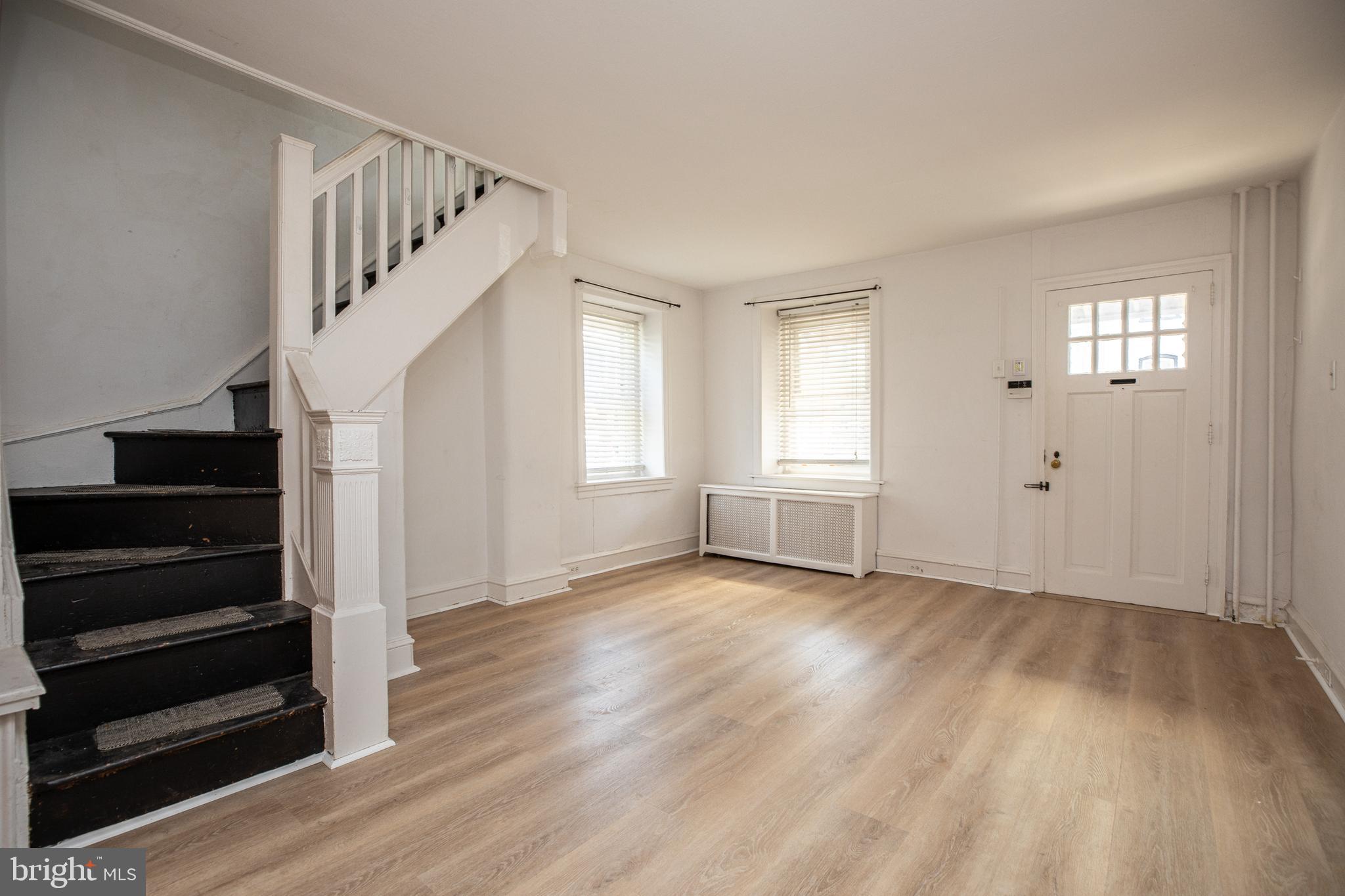 470 Conarroe Street Philadelphia, PA 19128 - Photo 10 of 36