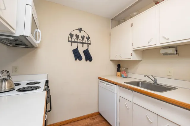 $189,900 | 5440 3 Points Boulevard, Unit 525, Mound, MN 55364