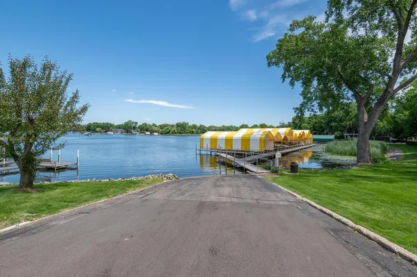 $189,900 | 5440 3 Points Boulevard, Unit 525, Mound, MN 55364