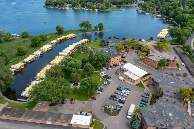 $189,900 | 5440 3 Points Boulevard, Unit 525, Mound, MN 55364