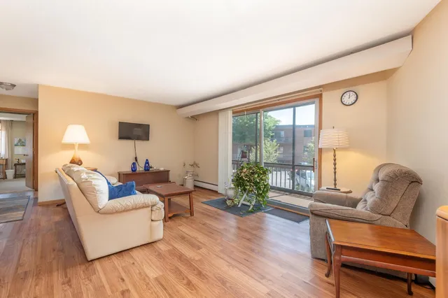 $189,900 | 5440 3 Points Boulevard, Unit 525, Mound, MN 55364