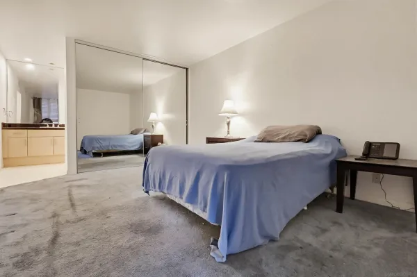 $449,000 | 7826 Topanga Canyon Boulevard, Unit 210, Canoga Park, CA 91304