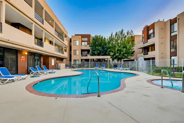 $449,000 | 7826 Topanga Canyon Boulevard, Unit 210, Canoga Park, CA 91304
