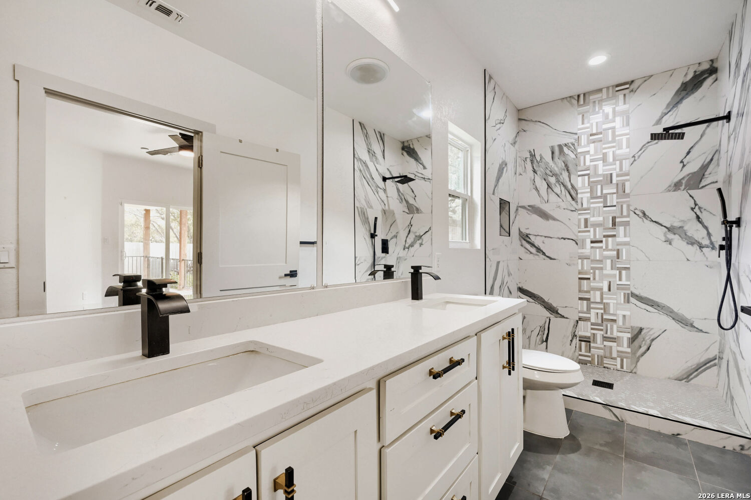 673 Mockingbird Cove Spring Branch, TX 78070 - Photo 14 of 17