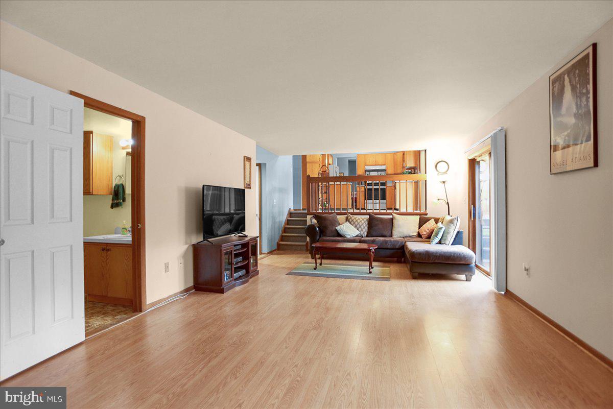 10 Jaindl Road Mertztown, PA 19539 - Photo 15 of 35 Spacious family room
