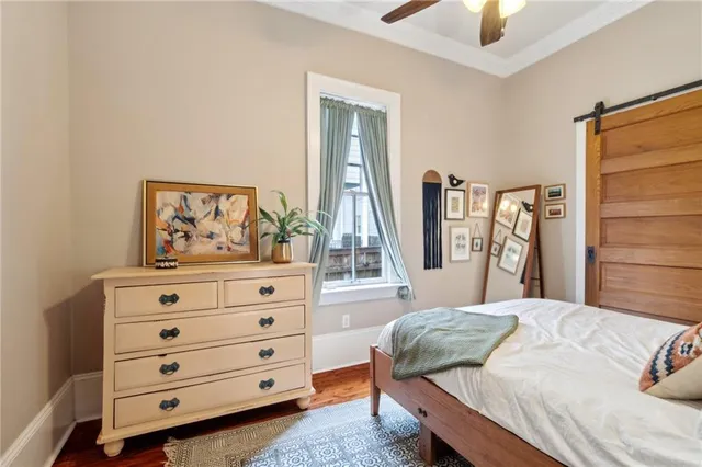 $2,000 | 215 North Scott Street, New Orleans, LA 70119