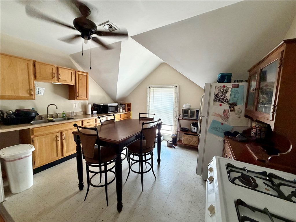 108 East Street Woonsocket, RI 02895 - Photo 23 of 27