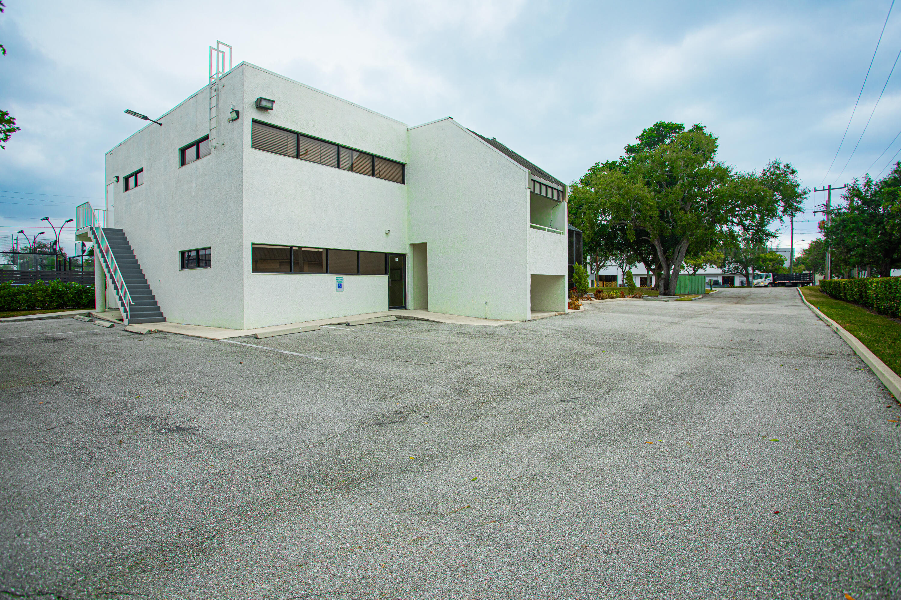 1700 Old Okeechobee Road West Palm Beach, FL 33409 - Photo 10 of 21 1700 11