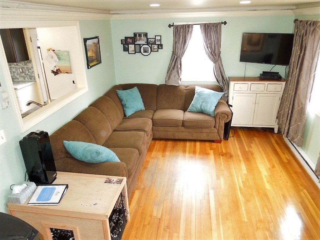 17 A Dunstan Road Chelmsford, MA 01824 - Photo 8 of 30 Gallery Image 8