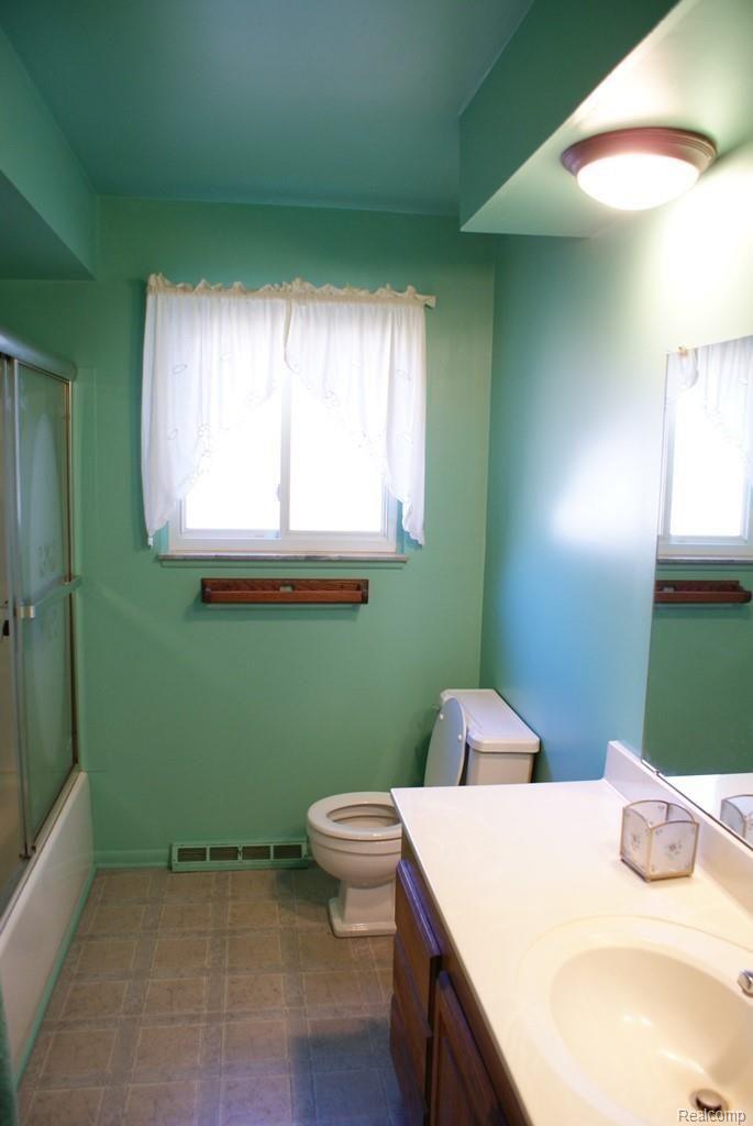 4200 Davison Road Lapeer, MI 48446 - Photo 38 of 60 DSC06777.jpg