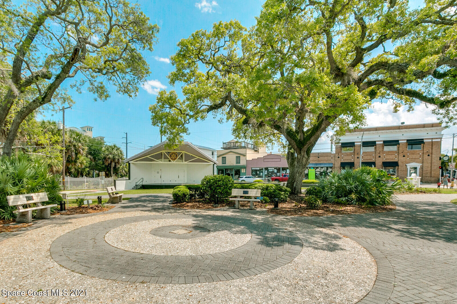 865 Osage Avenue Melbourne, FL 32935 - Photo 29 of 38 a front view of a house with a yard