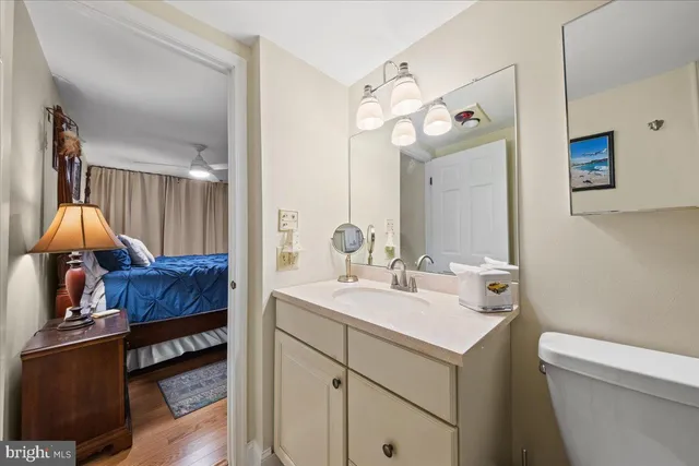 $415,000 | 215 Haddonfield Cmns, Unit 215, Haddonfield, NJ 08033