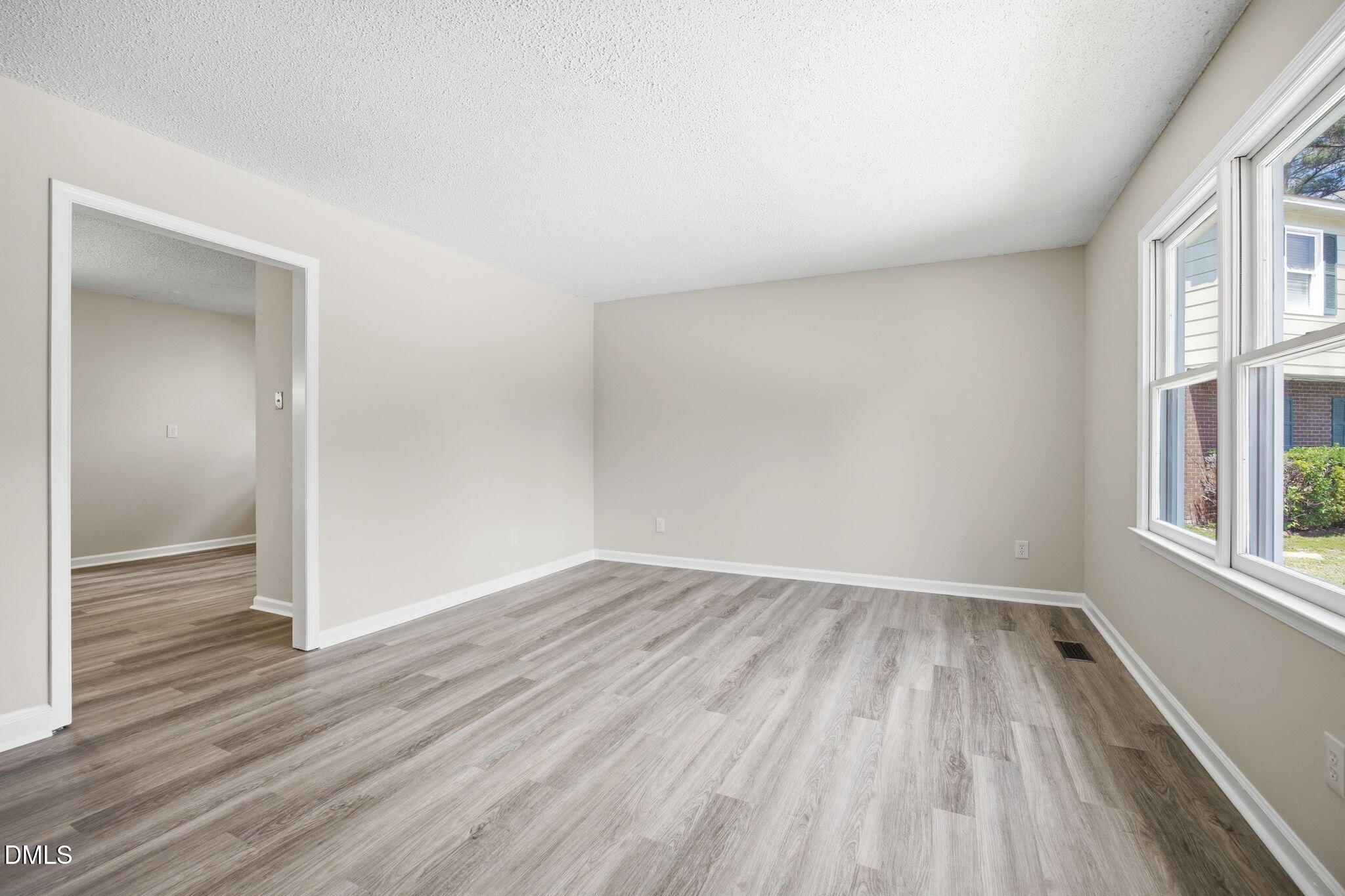 2729 West Talbot Court Raleigh, NC 27610 - Photo 5 of 30 Living Room