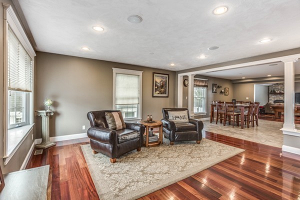 7 Paul Road Medford, MA 02155 - Photo 4 of 30