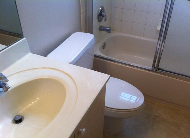 144 Coconut Key Lane Delray Beach, FL 33484 - Photo 12 of 16 a bathroom with a tub and toilet